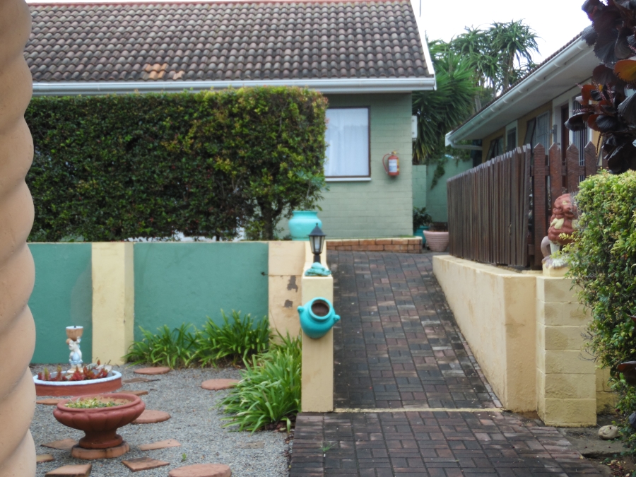 9 Bedroom Property for Sale in East Bank Eastern Cape